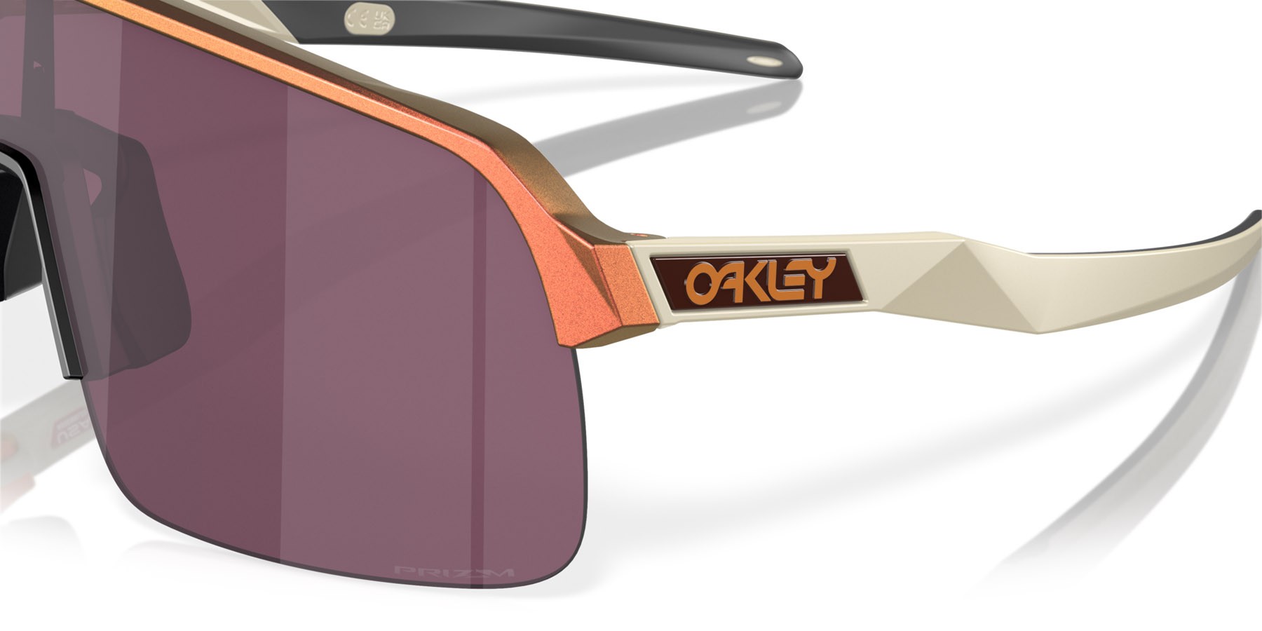 Occhiali da sole Oakley Sutro Lite OO 9463 (946358) colore matte red gold colorshift forma mask lenti prizm road black