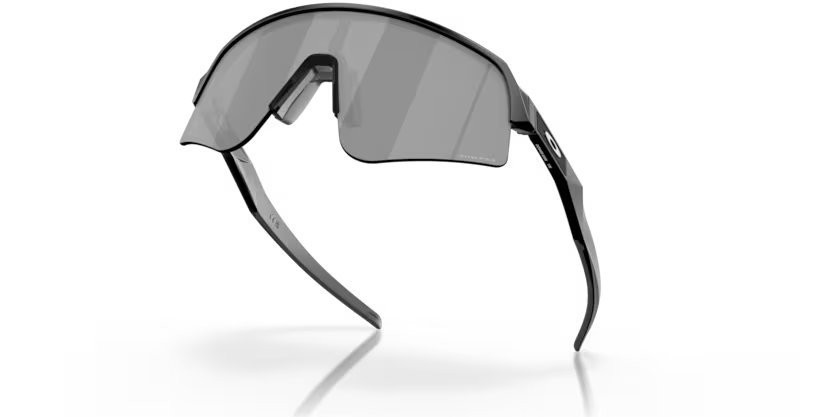 Occhiali da sole Oakley Sutro Lite Sweep OO 9465 (946503) colore matte black forma rettangolare lenti prizm black