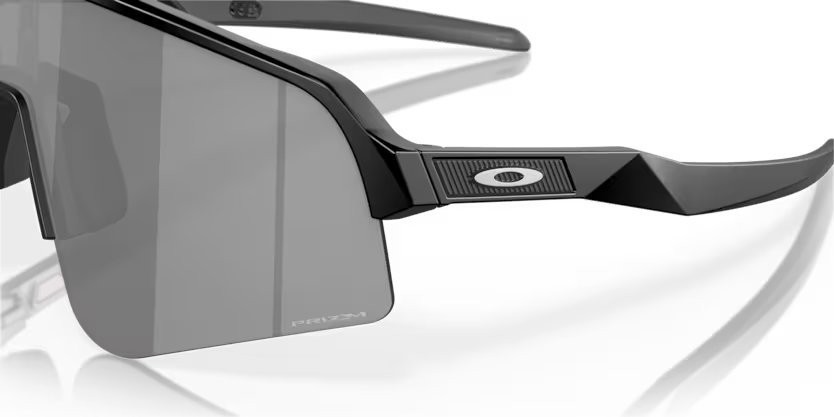 Occhiali da sole Oakley Sutro Lite Sweep OO 9465 (946503) colore matte black forma rettangolare lenti prizm black