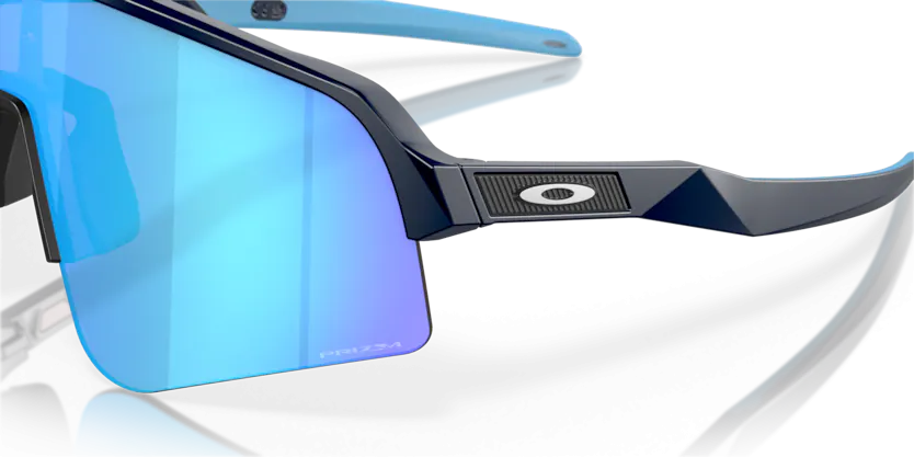 Occhiali da sole Oakley Sutro Lite Sweep OO 9465 (946505) colore matte navy forma rettangolare lenti prizm sapphire