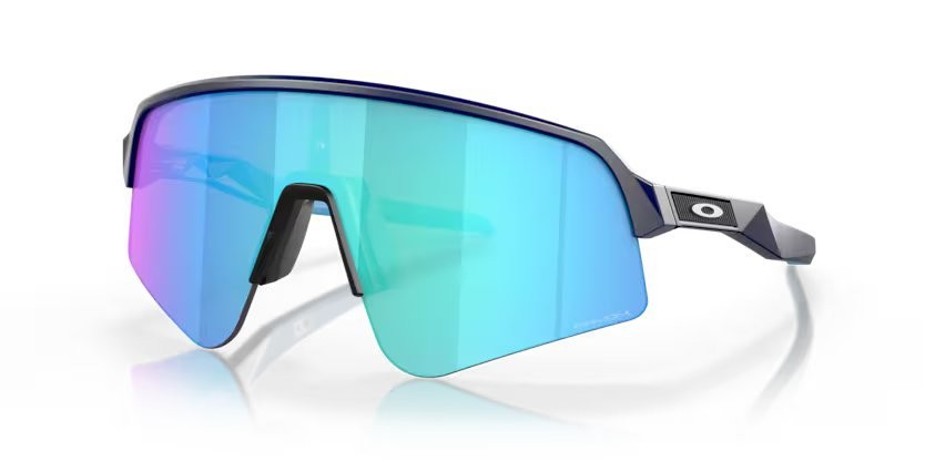 Occhiali da sole Oakley Sutro Lite Sweep OO 9465 (946505) colore matte navy forma rettangolare lenti prizm sapphire