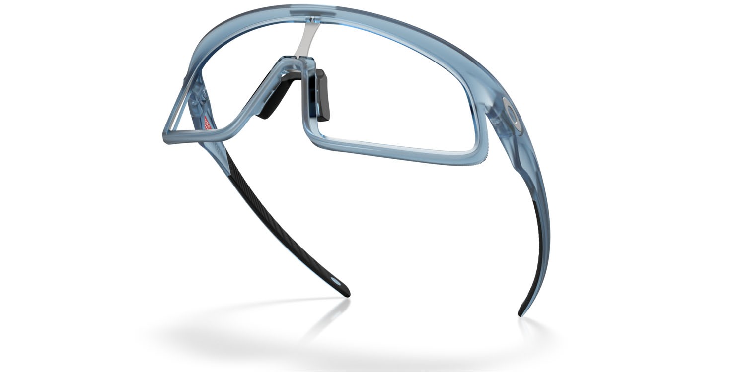 Sonnenbrillen Oakley RSLV OO 9484D (948407) farbe stonewash trasparente opaco form rechteckig gläser clear to black iridium photochromic