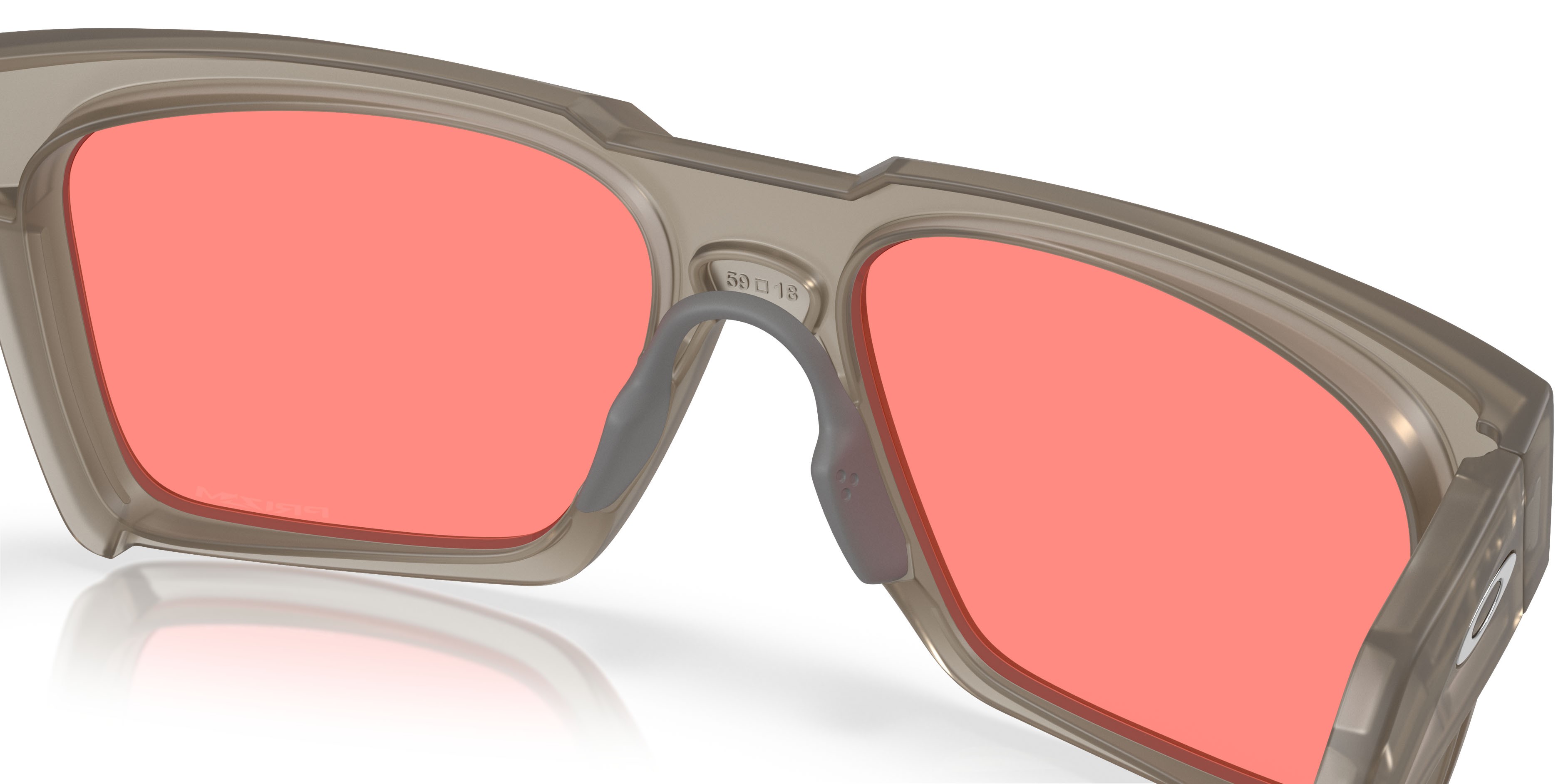 Occhiali da sole Oakley Enigma Ink OO 9485 (948508) colore sabbia trasparente forma quadrato lenti prizm peach