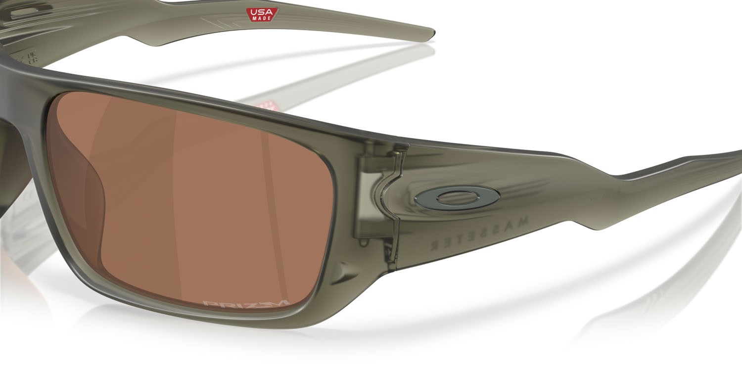 Occhiali da sole Oakley Masseter OO 9486 (948604) colore olive ink opaco forma rettangolare lenti prizm tungsten
