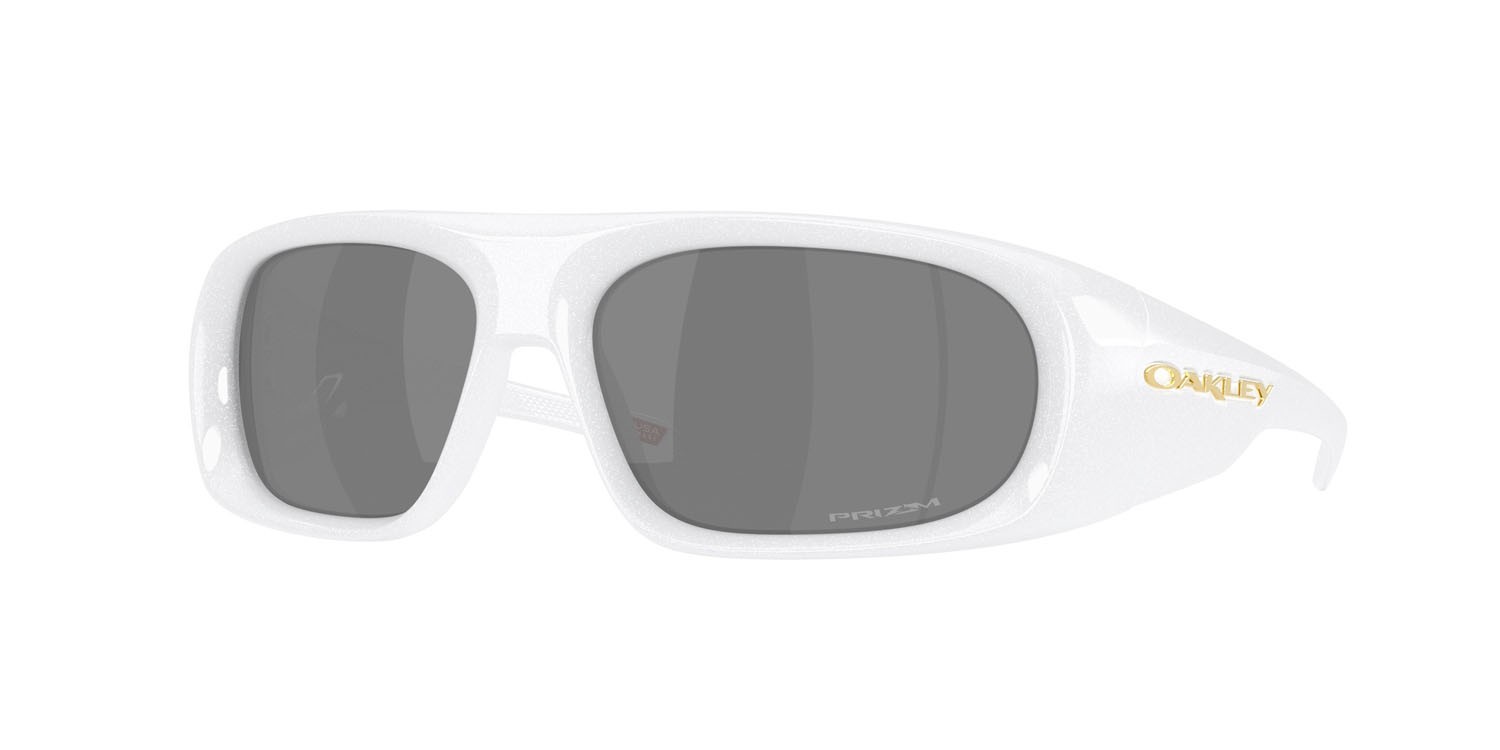 Occhiali da sole Oakley Belleville OO 9491 (949102) colore bianco perla forma rettangolare lenti prizm black