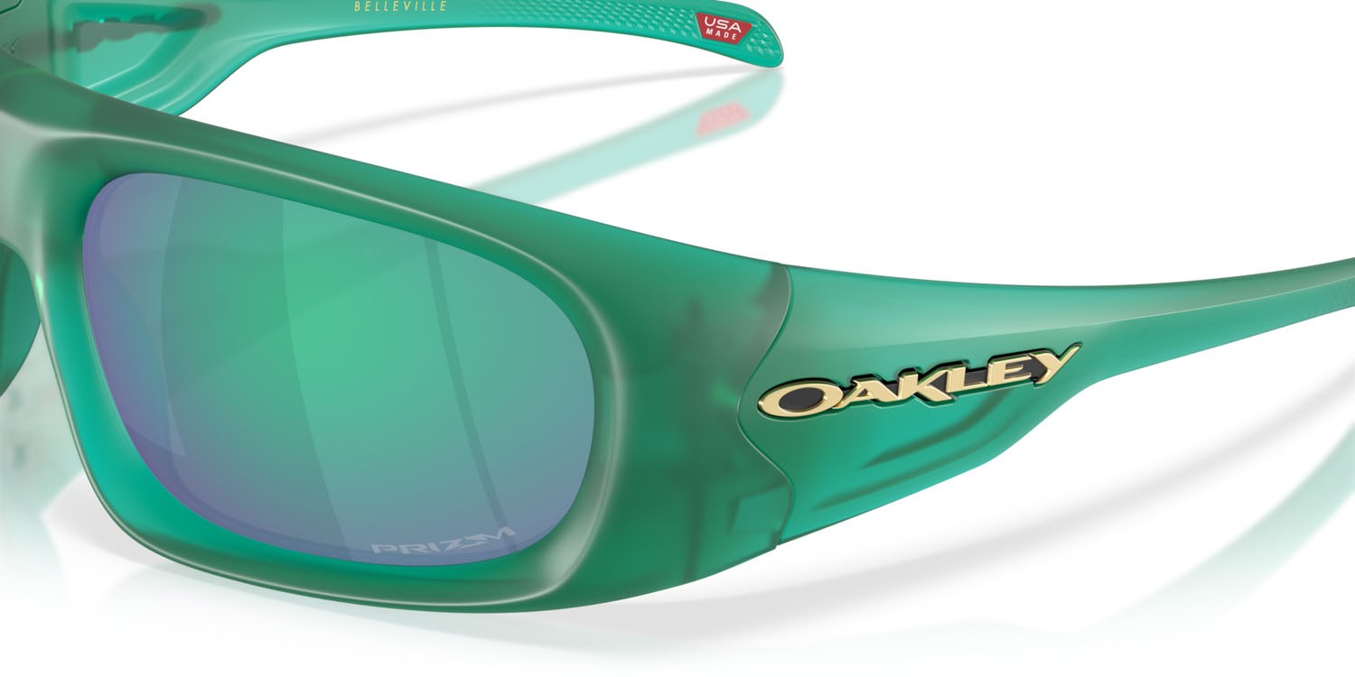 Occhiali da sole Oakley Belleville OO 9491 (949104) colore verde veronese trasparente opaco forma rettangolare lenti prizm jade