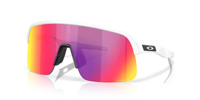 Occhiali da sole Oakley Sutro Lite S OO 9496 (949606) colore bianco opaco forma rettangolare lenti prizm road