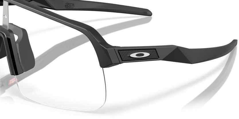 Sonnenbrillen Oakley Sutro Lite S OO 9496 (949607) farbe nero opaco form rechteckig gläser clear to black iridium photochromic