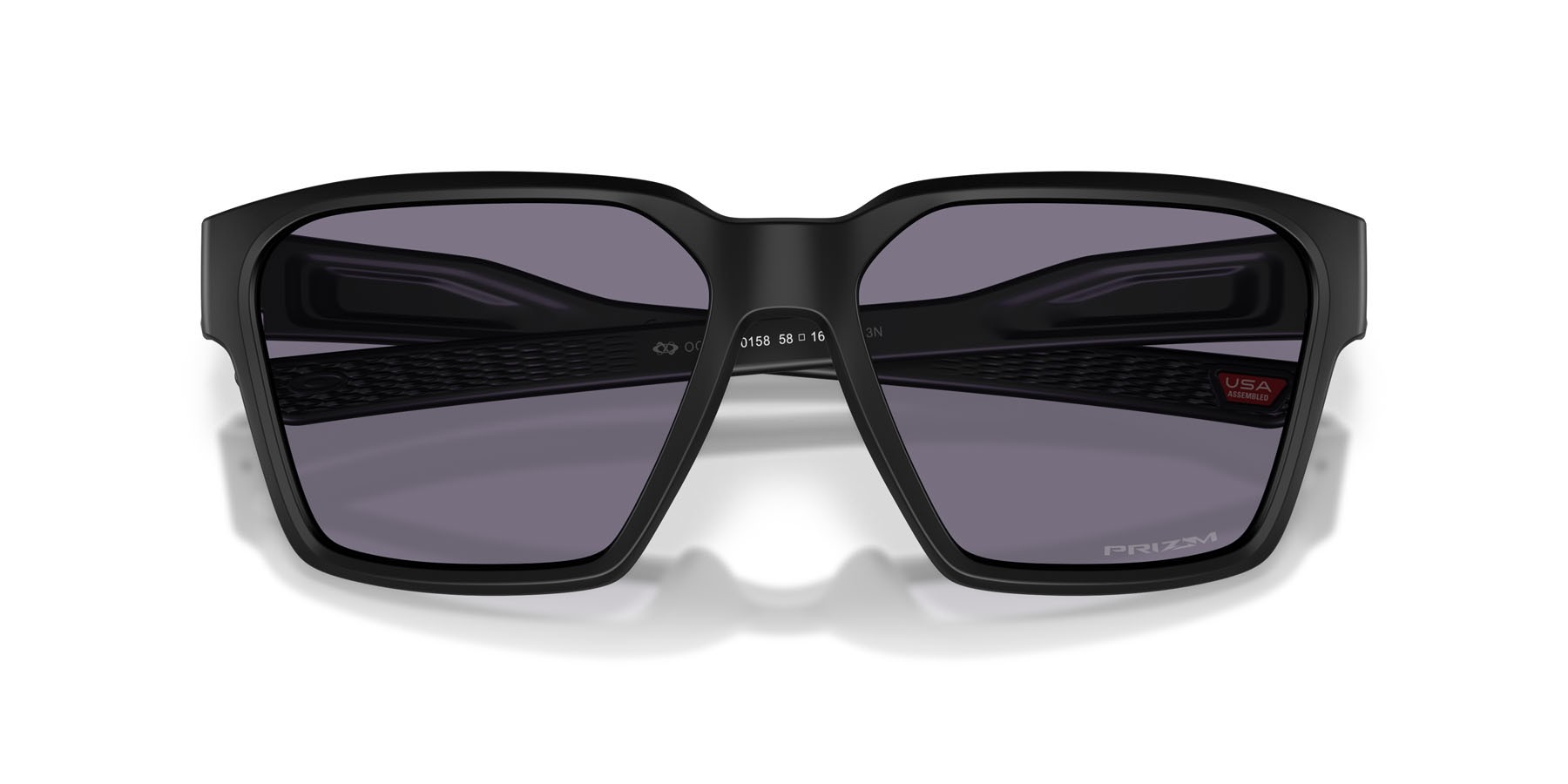 Sonnenbrillen Oakley Briza OO 9497 (949701) farbe nero opaco form quadratisch gläser prizm grey