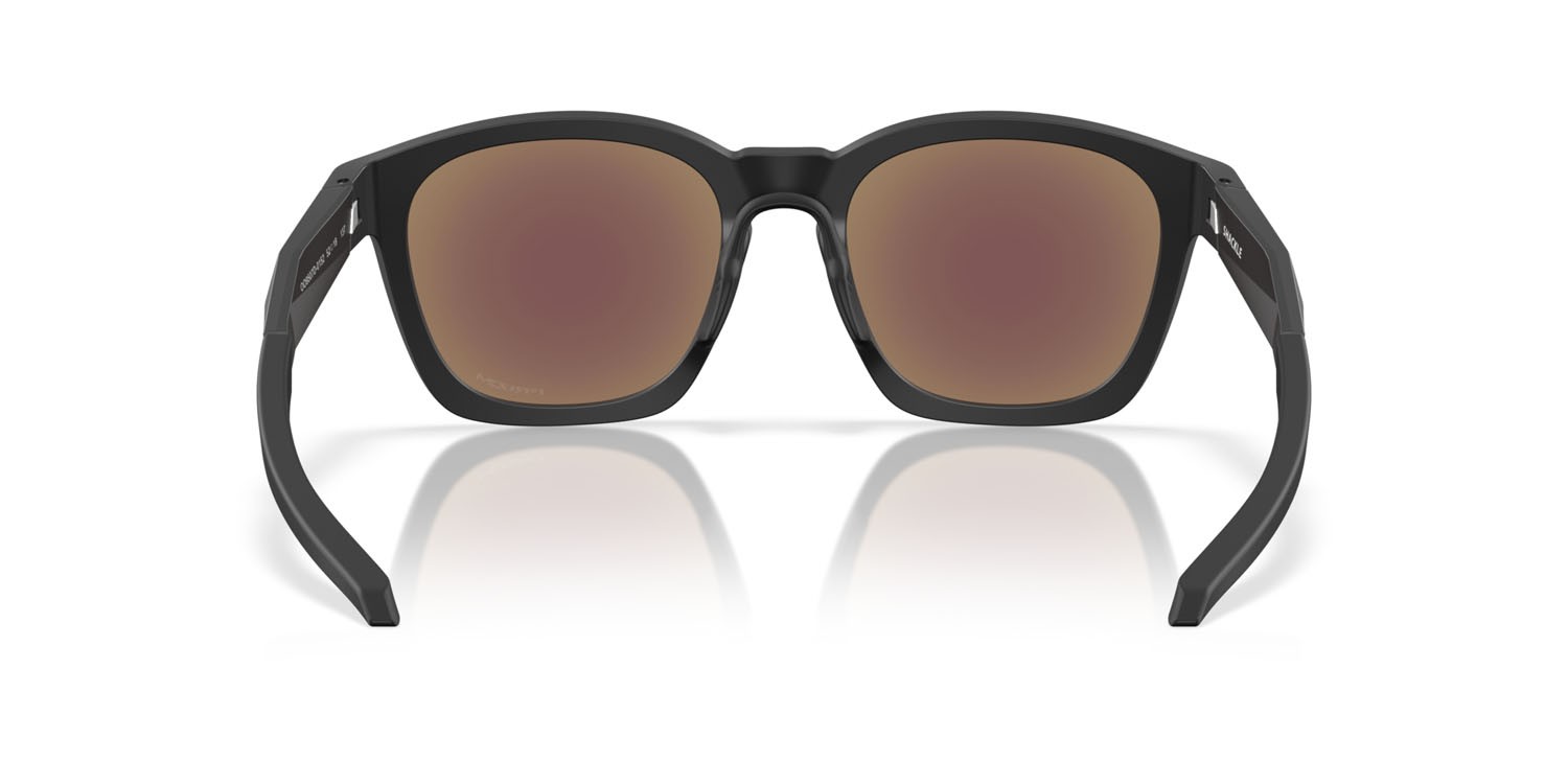 Sonnenbrillen Oakley Shackle OO 9507D (950701) farbe nero opaco form quadratisch gläser prizm sapphire