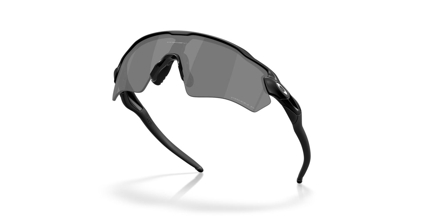 Occhiali da sole Oakley Radar EV S Path OO 9510 (951005) colore nero opaco forma rettangolare lenti prizm black polarized