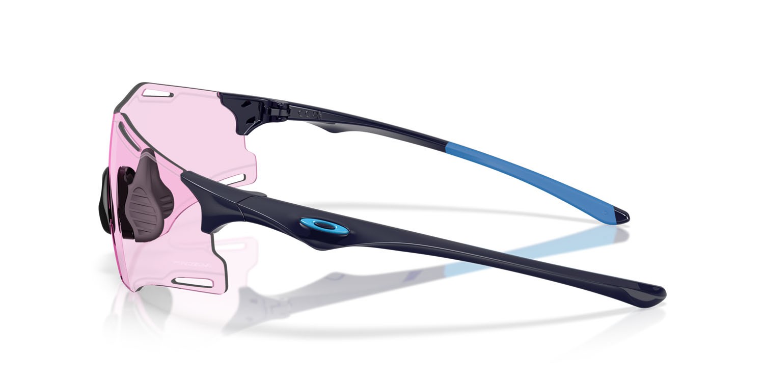 Sonnenbrillen Oakley Cybr Zero OO 9512D (951204) farbe blu navy lucido form rechteckig gläser prizm low light