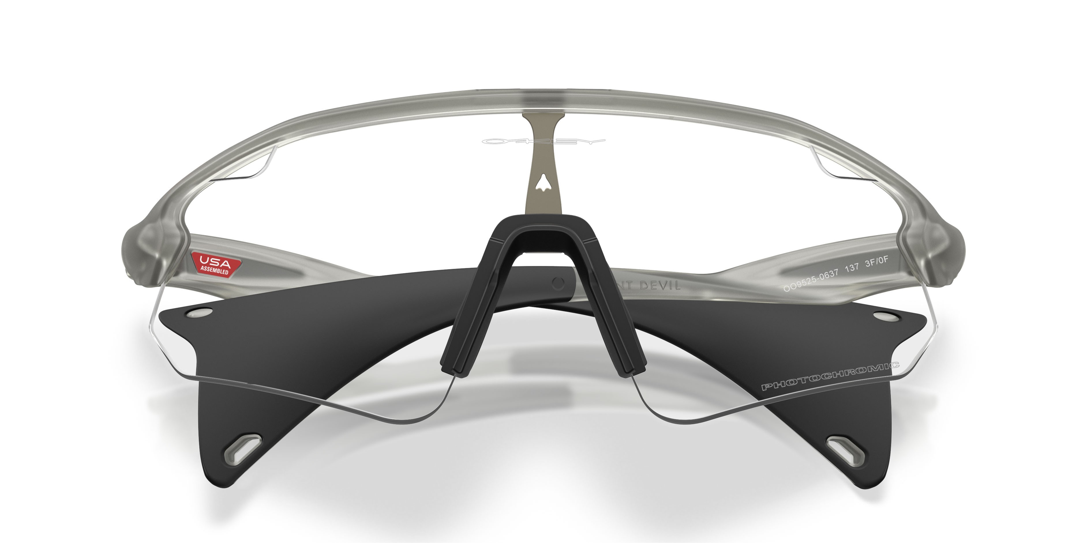 Sunglasses Oakley Stunt Devil A OO 9525 (952506) color grey ink opaco shape rectangle lenses clear to black iridium photochromic