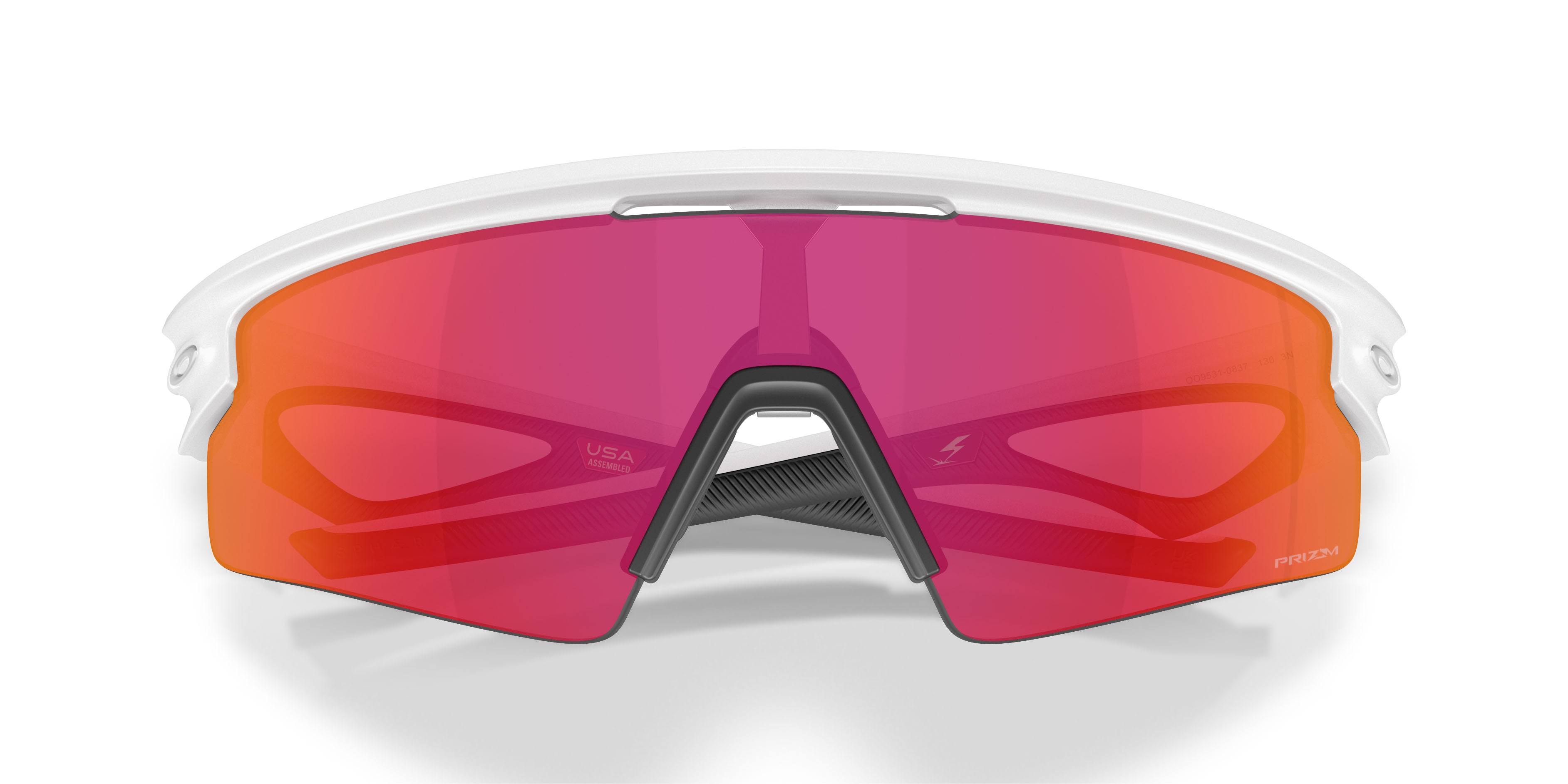 Sonnenbrillen Oakley Sphaera Strike OO 9531 (953108) farbe bianco opaco form rechteckig gläser prizm field