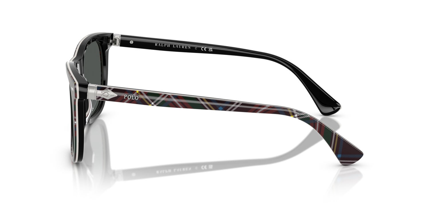 Occhiali da sole Polo PH 4220U (620287) colore rosso tartan lucido forma quadrato lenti grigio scuro