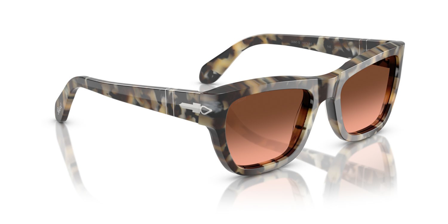 Occhiali da sole Persol PO 0091S (1071A5) colore tartarugato marrone forma farfalla lenti rosa sfumato marrone