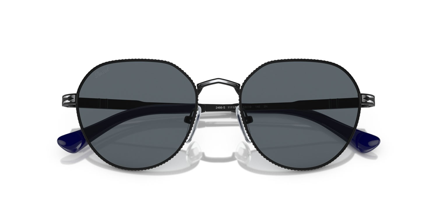 Occhiali da sole Persol PO 2486S (1111R5) colore nero/argento forma quadrato lenti blu