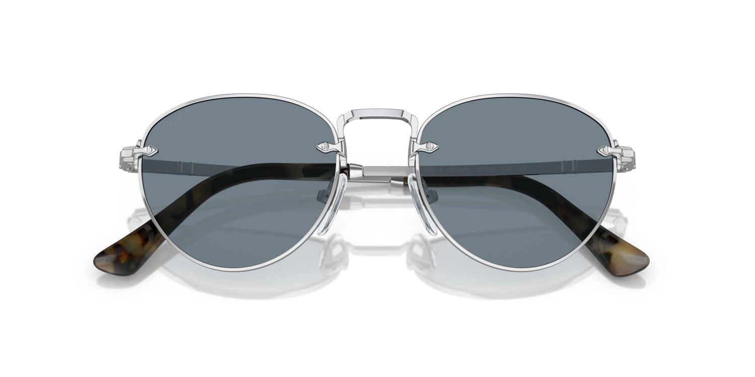Occhiali da sole Persol PO 2491S (112256) colore argento forma pantos lenti azzurro