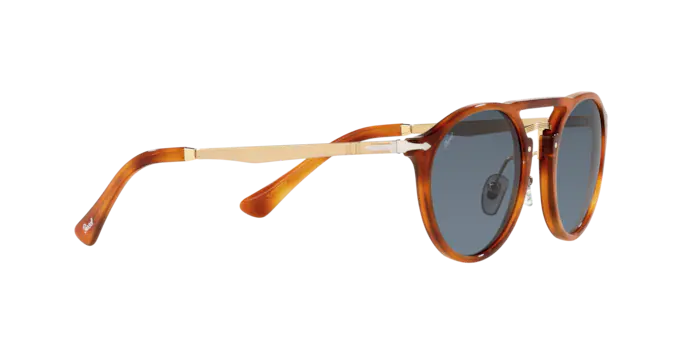 Occhiali da sole Persol PO 3264S (96/56) colore terra di siena forma pantos lenti light blue