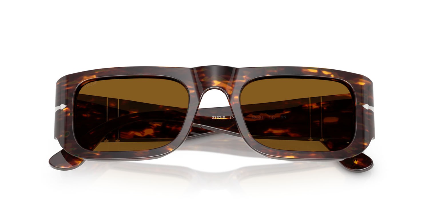 Occhiali da sole Persol PO 3362S (121533) colore marrone/giallo brillante forma quadrato lenti marrone