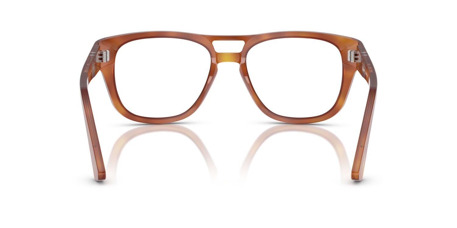 Occhiali da sole Persol PO 3366S (96/GJ) colore terra di siena forma quadrato lenti transitions 8 verde