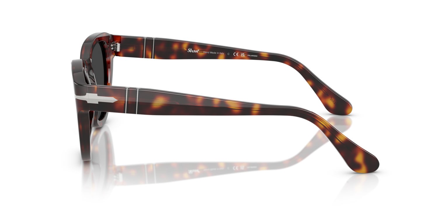 Occhiali da sole Persol PO 3379S (24/48) colore havana forma farfalla lenti polar grigio scuro
