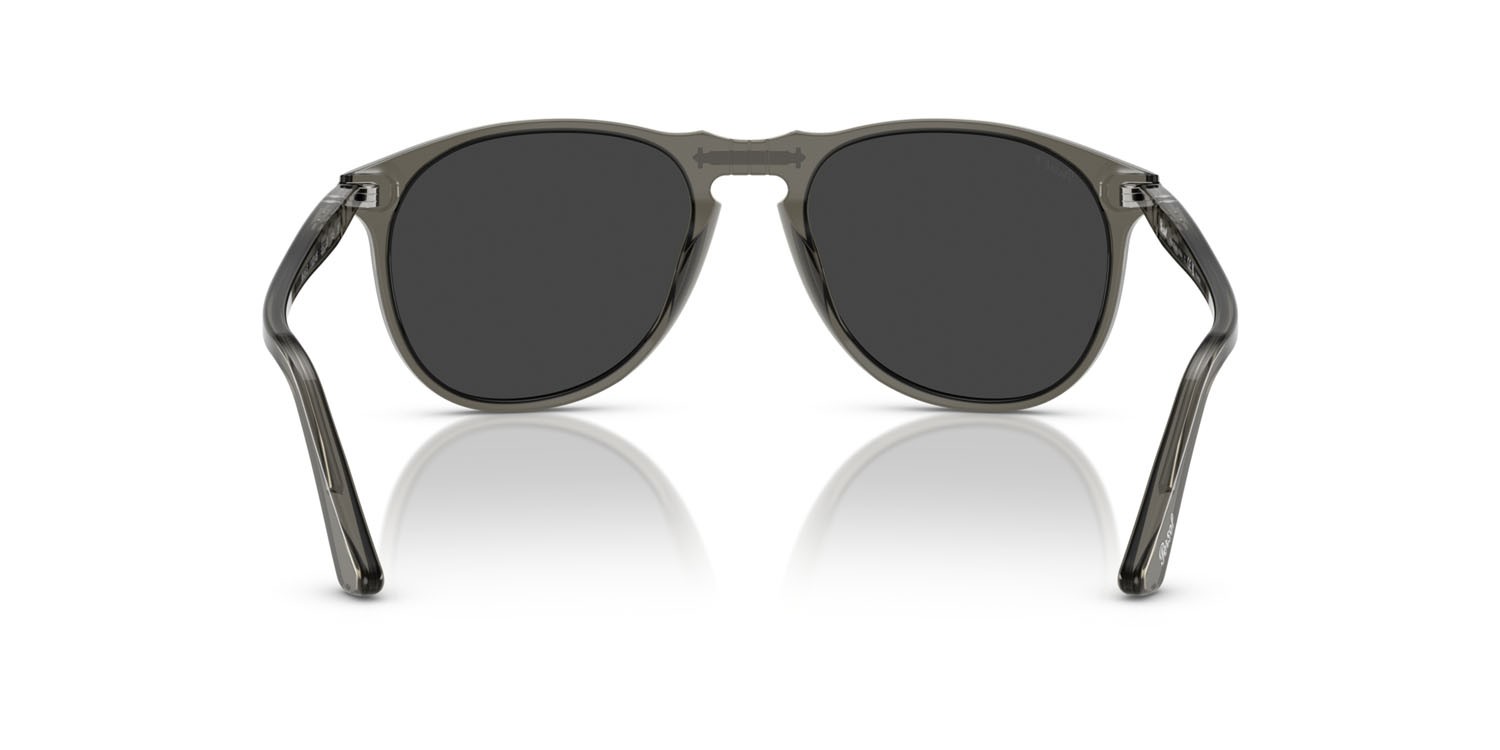 Occhiali da sole Persol PO 9649S (110348) colore fumo forma aviator lenti polar nera