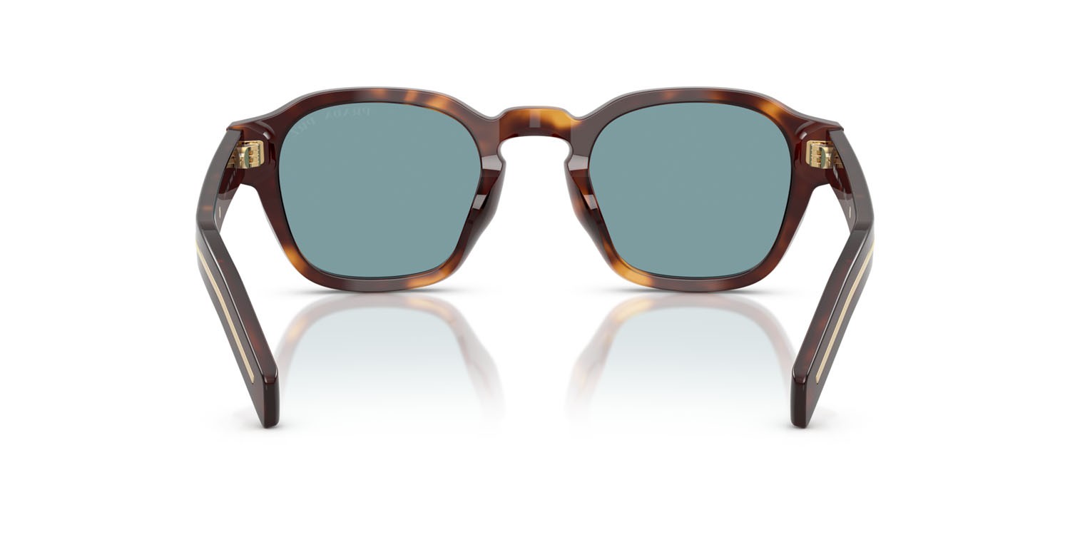 Occhiali da sole Prada PR A16S (15W04D) colore tartarugato classico forma pantos lenti polar verde