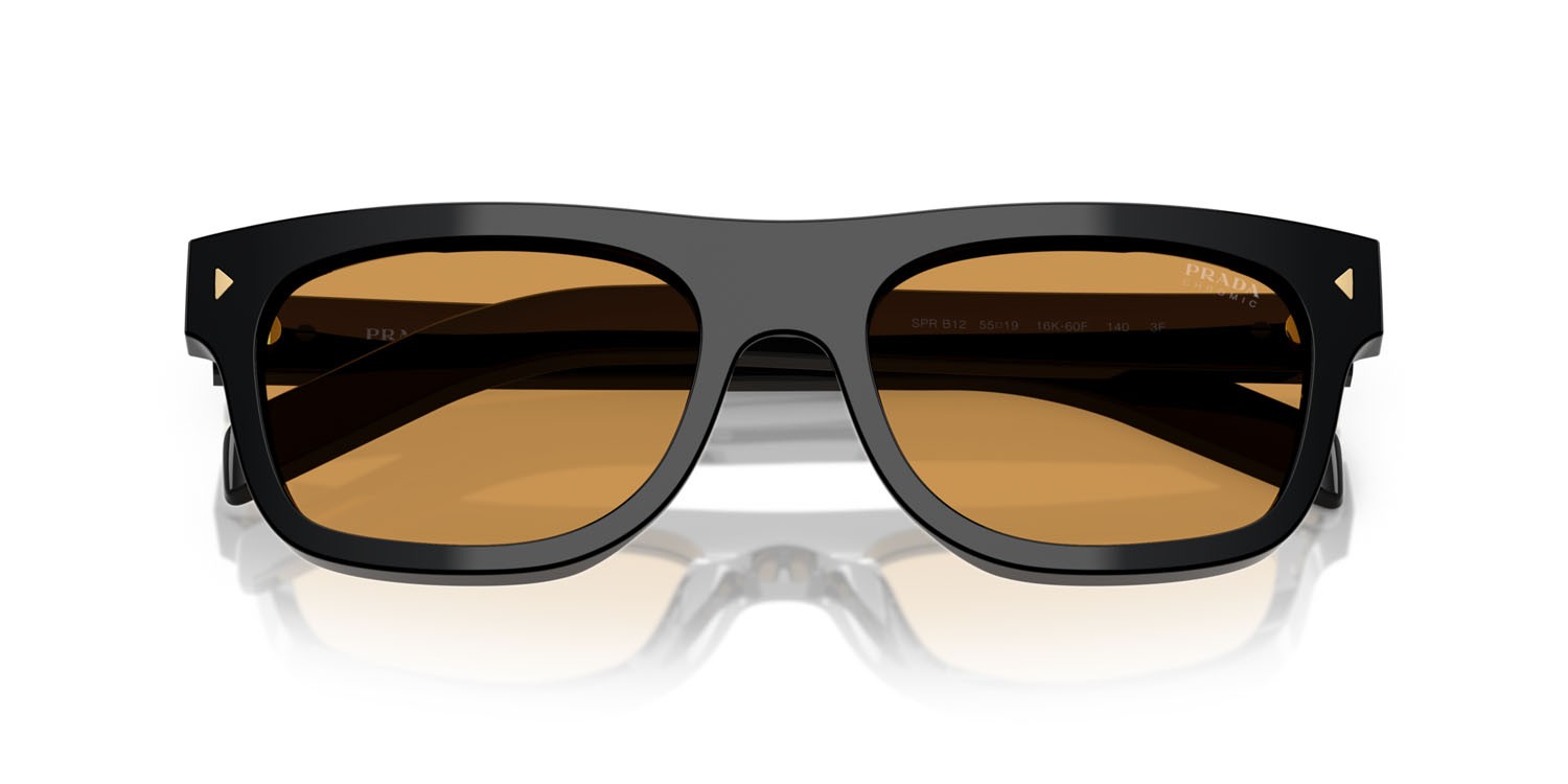Occhiali da sole Prada PR B12S (16K60F) colore nero forma quadrato lenti fotocromatica marrone