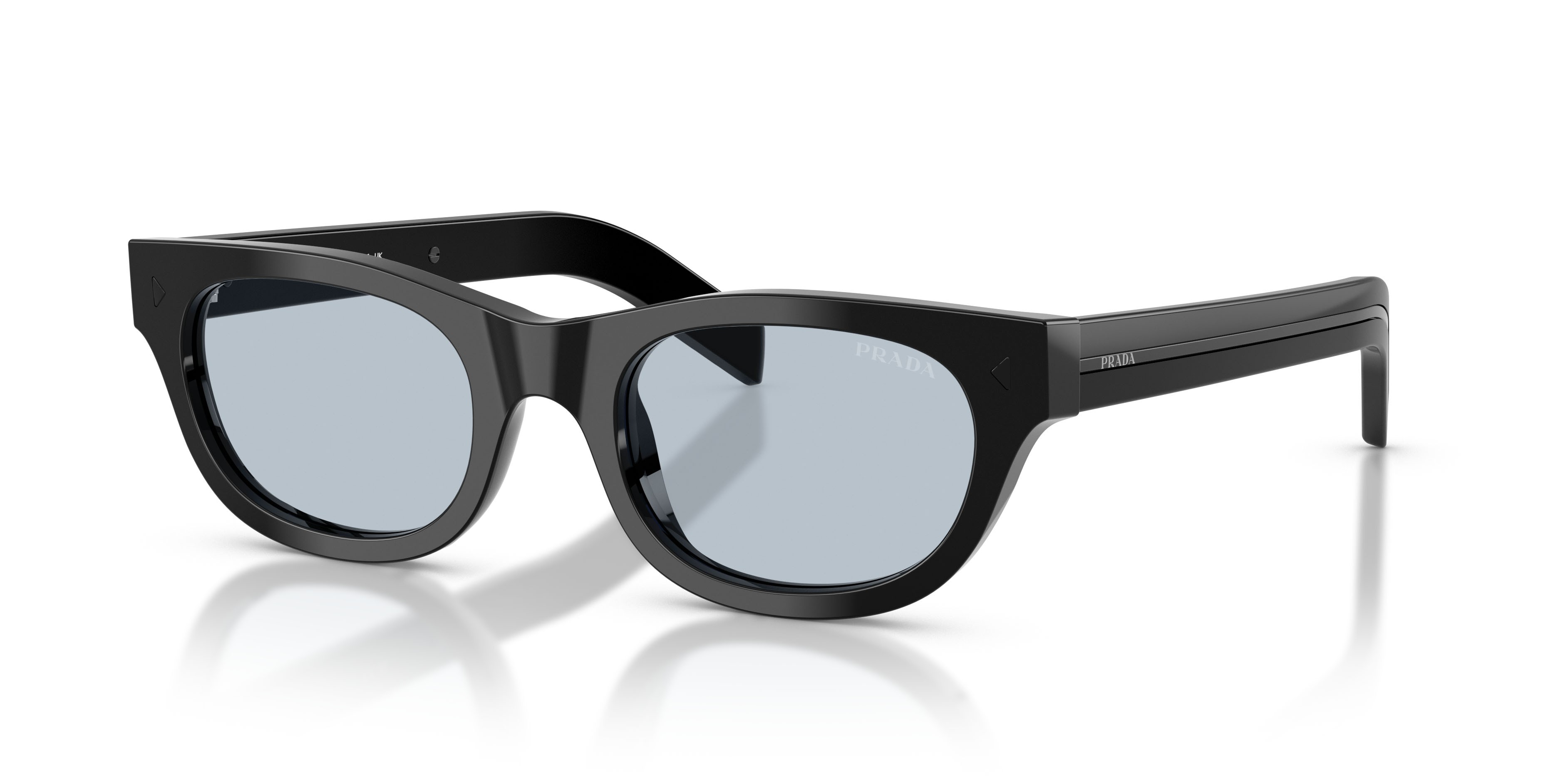 Occhiali da sole Prada PR C09S (16K30W) colore nero forma cat eye lenti blu/grigio