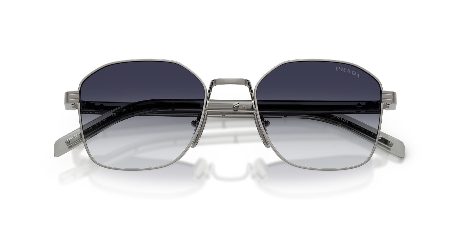 Occhiali da sole Prada PR C50S (5AV90S) colore gunmetal forma quadrato lenti sfumato grigio