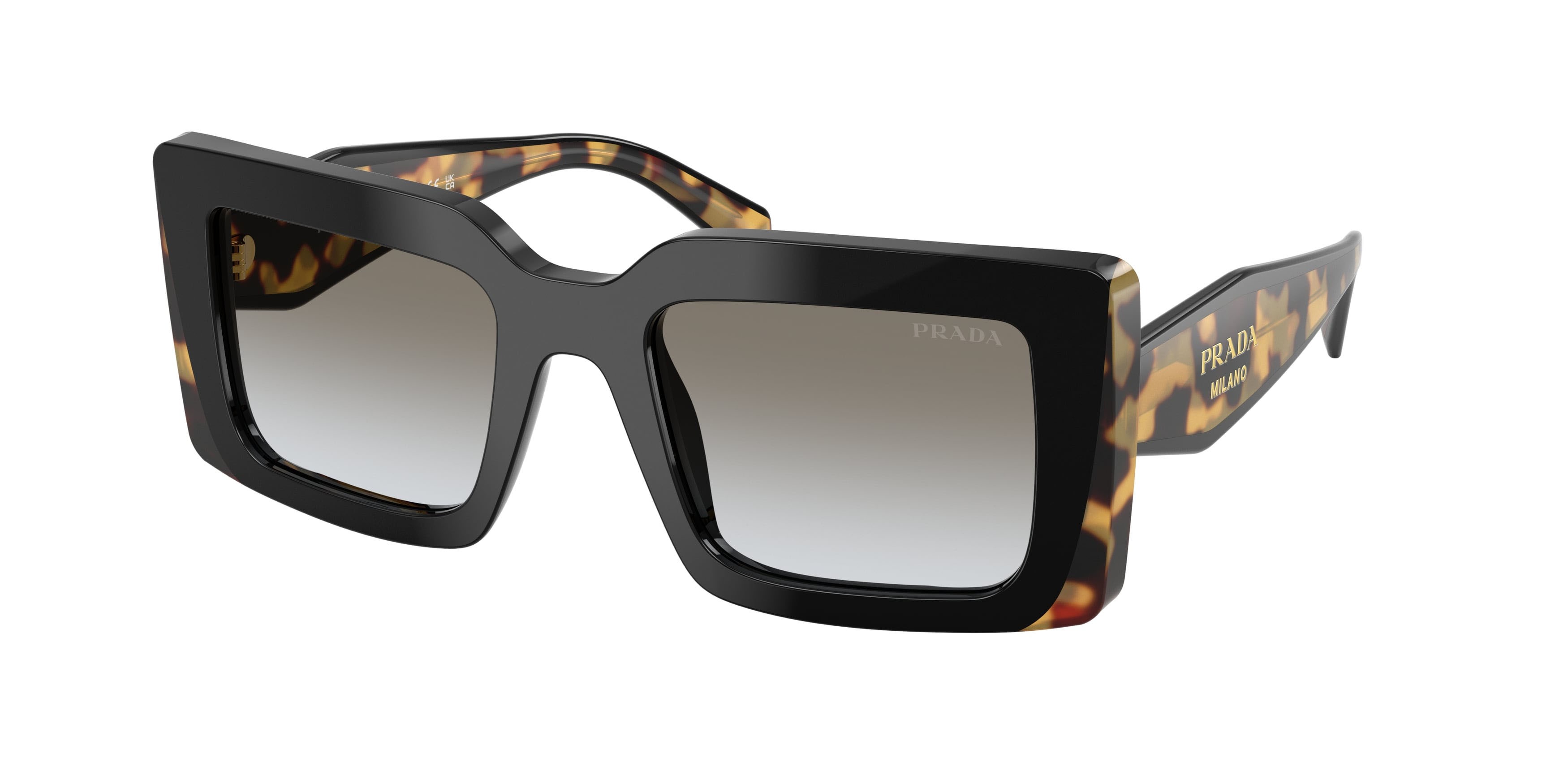 Occhiali da sole Prada PR D01S (0CD80L) colore nero/tartarugato medio forma rettangolare lenti sfumato grigio