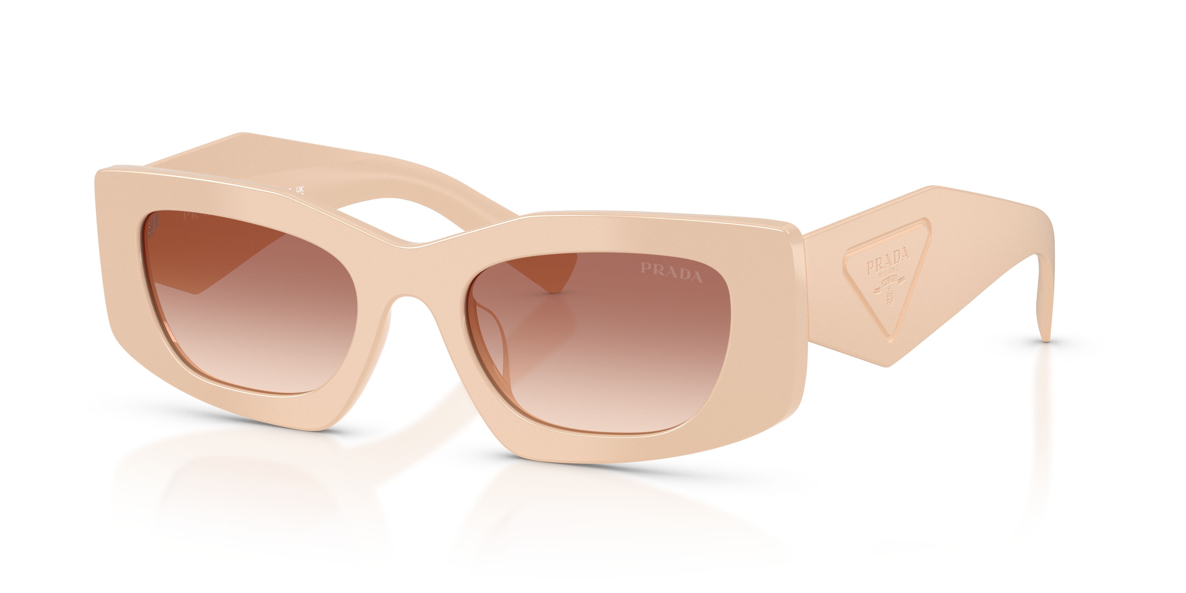 Occhiali da sole Prada PR D03SD (25B50L) colore rosa pastello forma rettangolare lenti marrone sfumato bordeaux