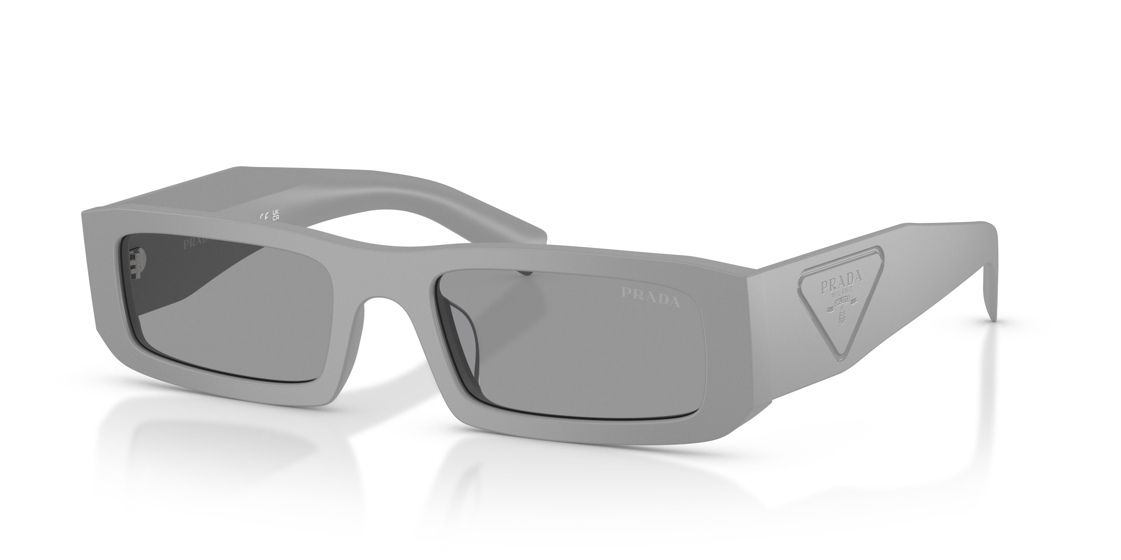 Occhiali da sole Prada PR D09SD (06K50Q) colore cemento opaco forma rettangolare lenti grigio