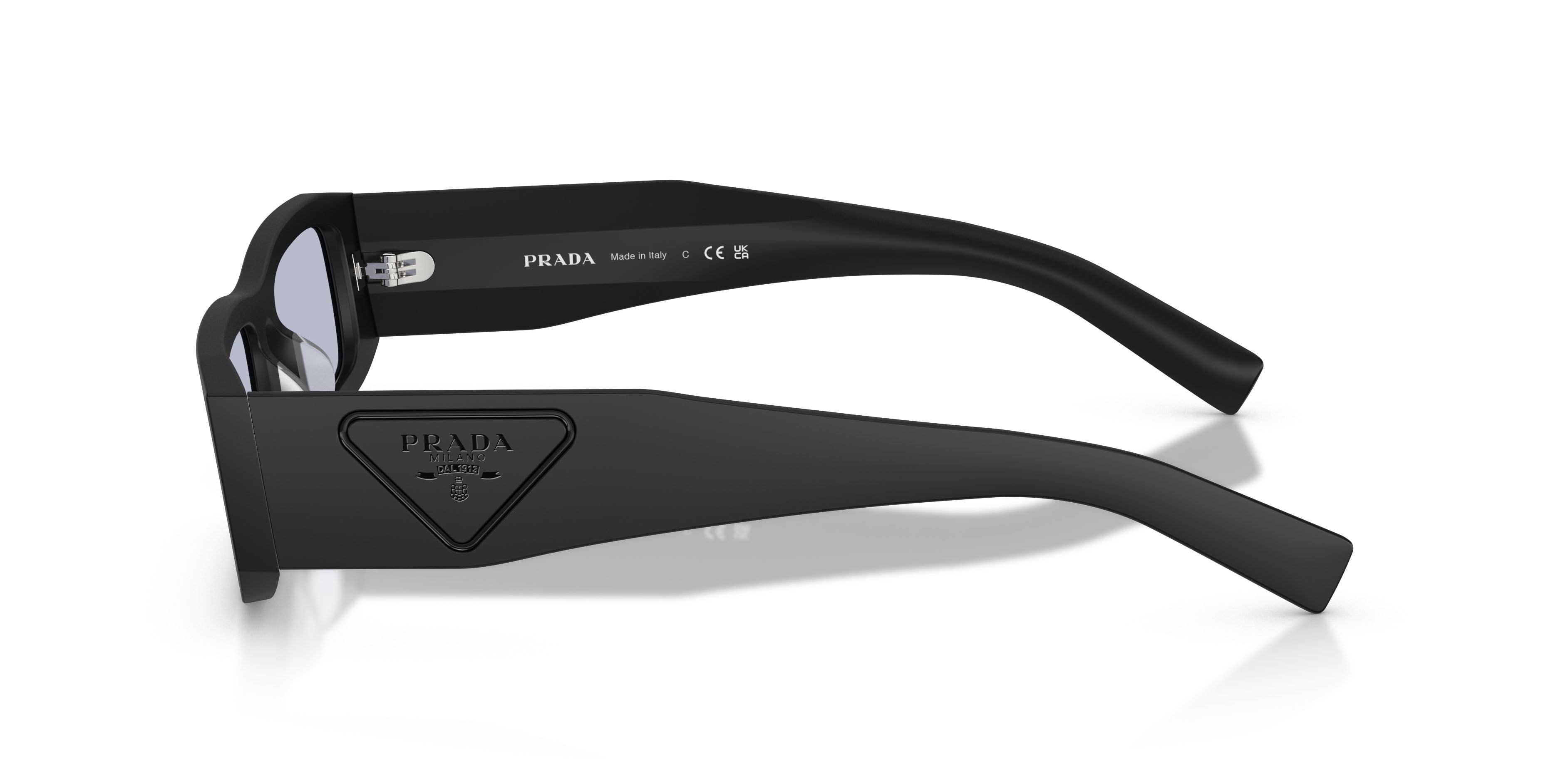 Occhiali da sole Prada PR D09SD (1BO30X) colore nero opaco forma rettangolare lenti ultravioletto
