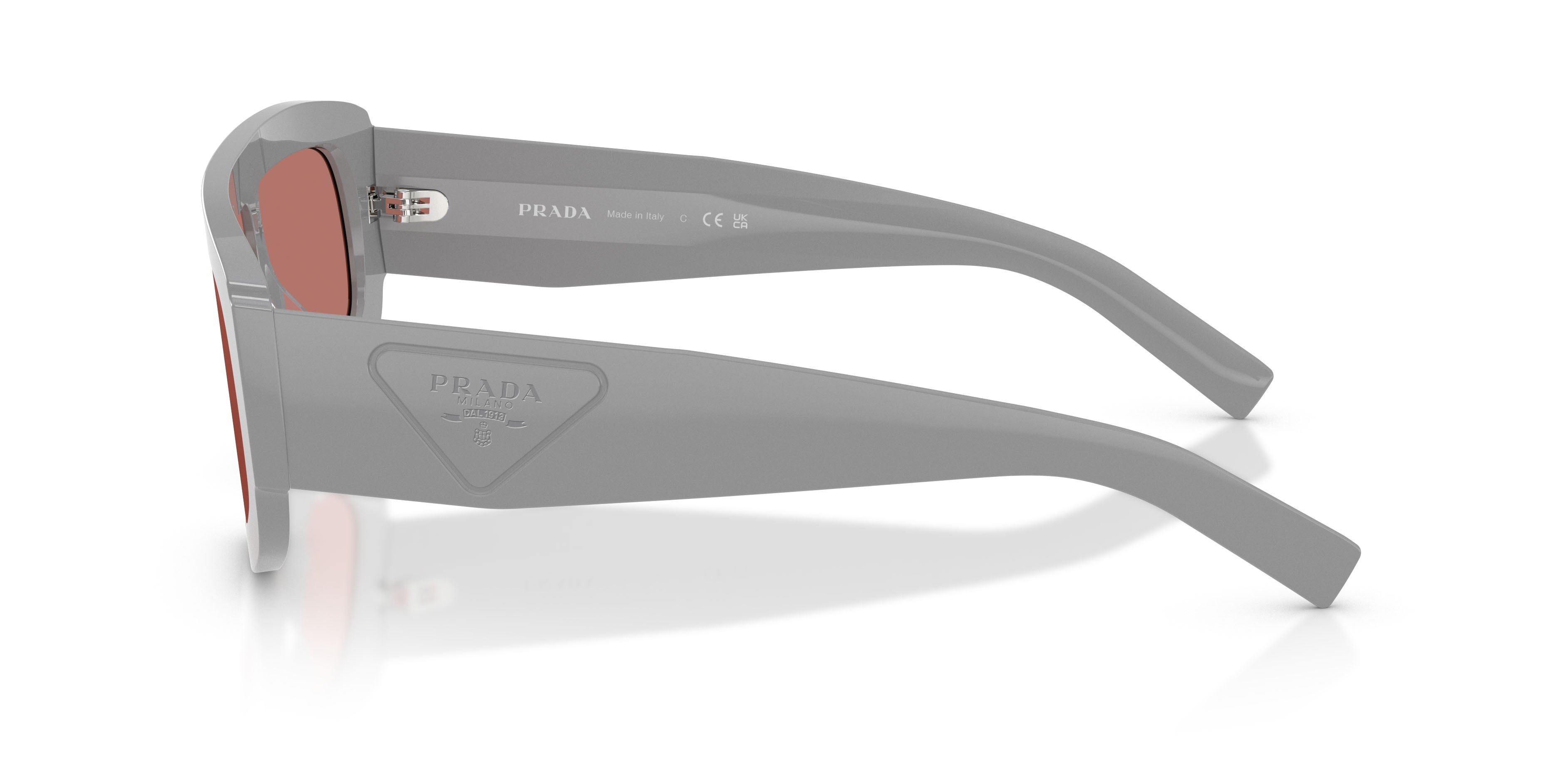 Occhiali da sole Prada PR D10S (29J80W) colore cemento forma irregolare lenti bordeaux