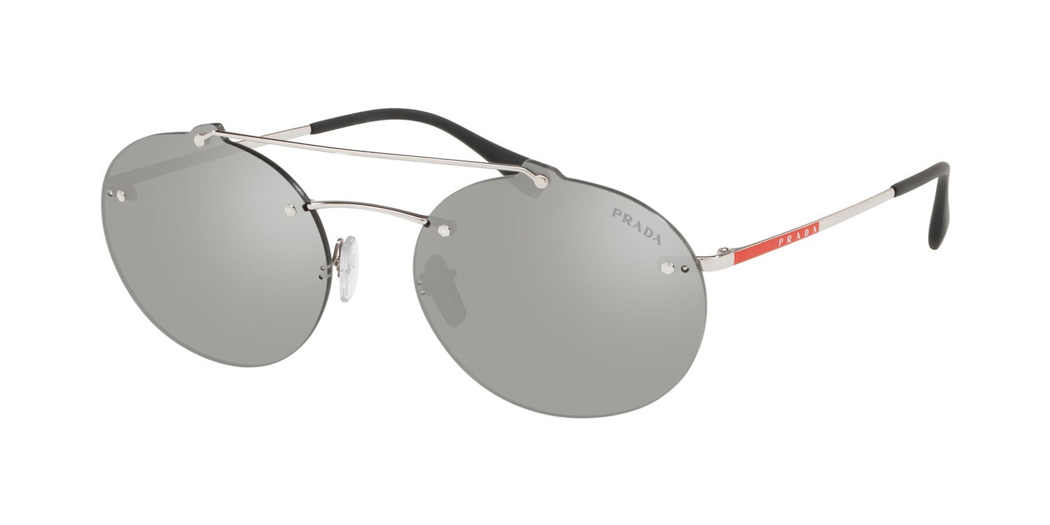 Sonnenbrillen Prada Linea Rossa Lifestyle PS 56TS (1BC2B0) farbe argento form oval gläser grigio chiaro specchiato argento