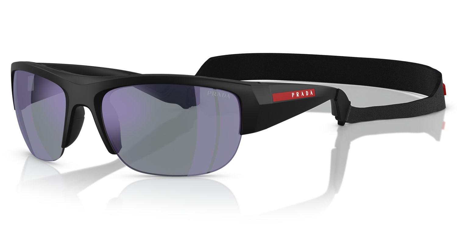 Occhiali da sole Prada Linea Rossa PS A01S (1BO10J) colore nero opaco forma quadrato lenti blu scuro specchiata viola