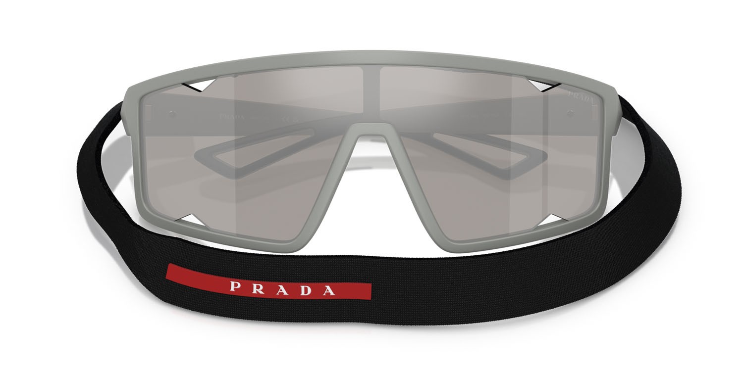 Occhiali da sole Prada Linea Rossa PS A03S (13Z05A) colore grigio ferro opaco forma rettangolare lenti grigio chiaro specchiato argento