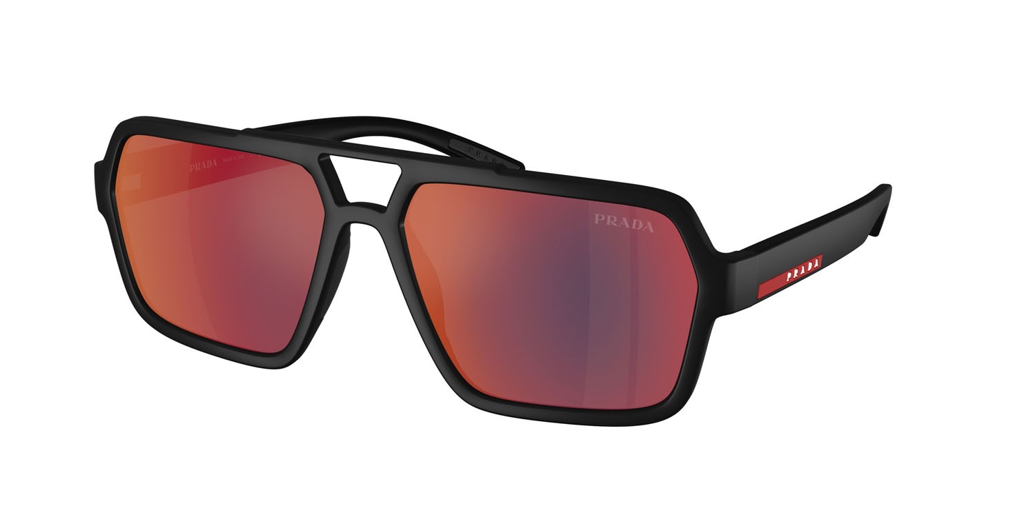 Occhiali da sole Prada Linea Rossa PS A06S (DG008F) colore nero effetto gommato forma aviator lenti grigio scuro specchiato blu/rosso