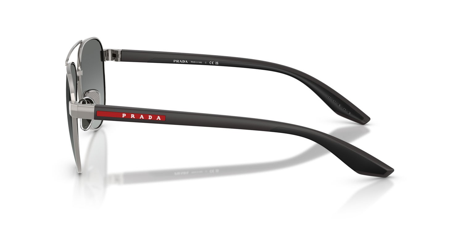 Occhiali da sole Prada Linea Rossa PS A52S (5AV3M1) colore gunmetal forma aviator lenti sfumato grigio