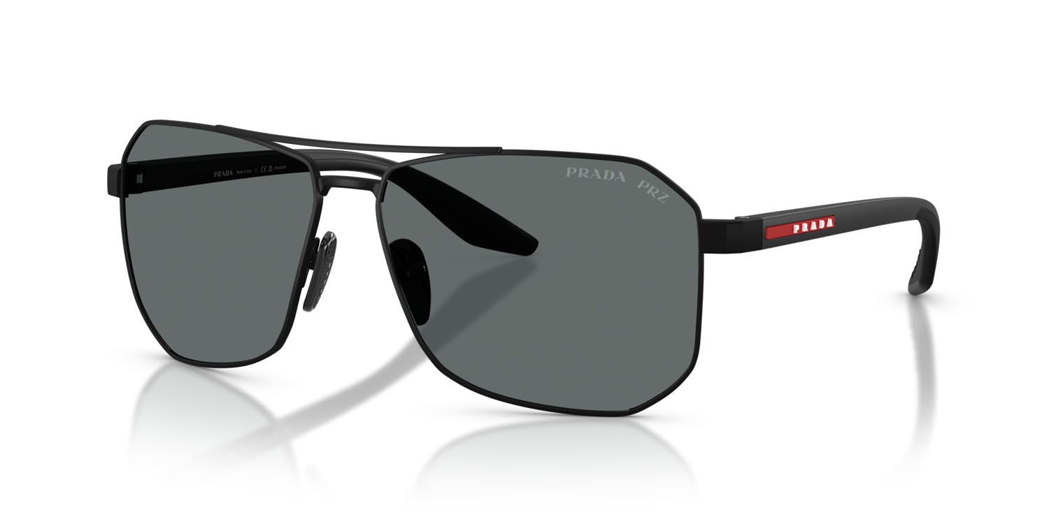 Occhiali da sole Prada Linea Rossa PS A53S (DG05Z1) colore gomma nera forma aviator lenti polar grigio scuro