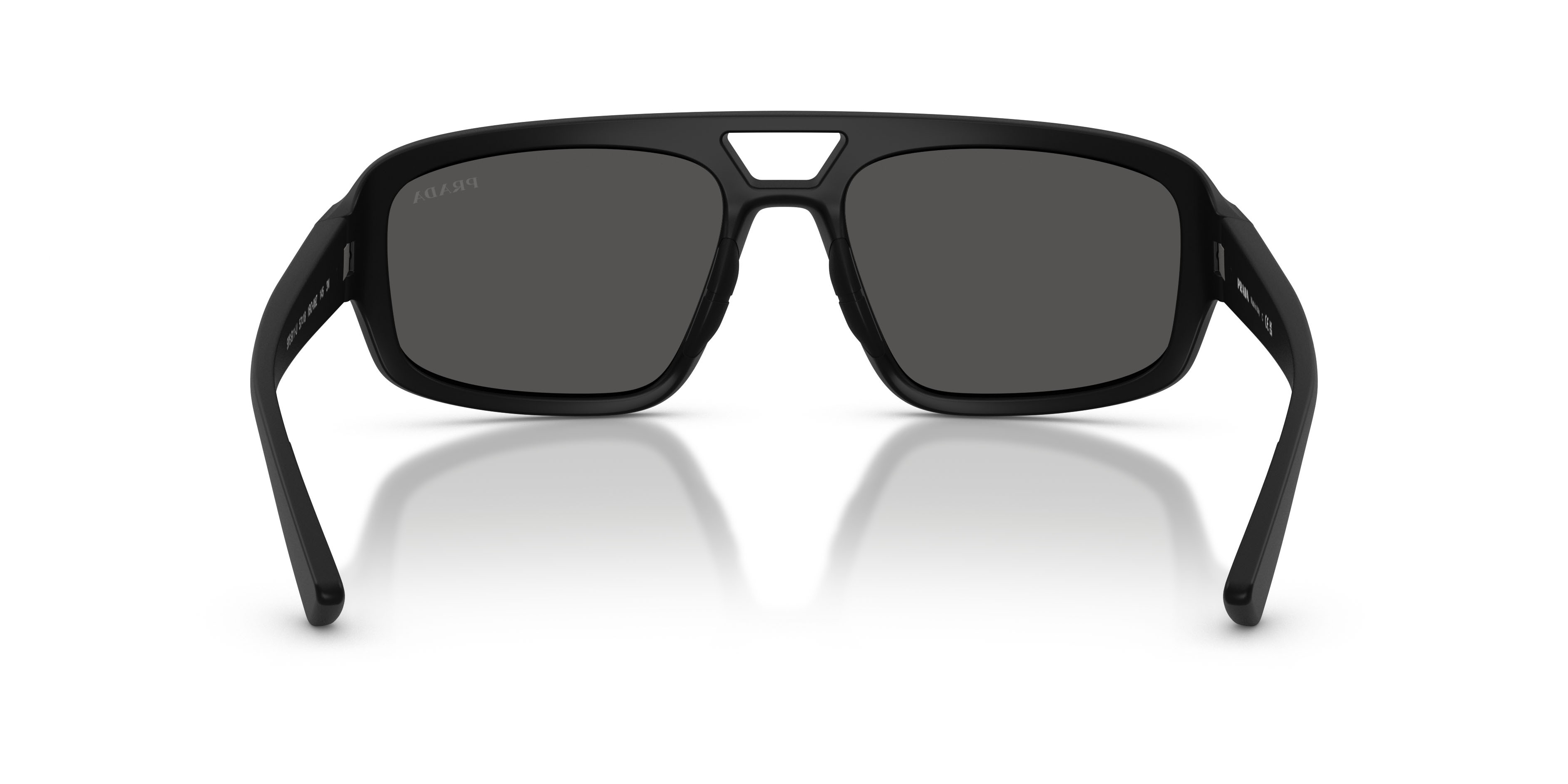 Occhiali da sole Prada Linea Rossa PS B11SU (1BO08Z) colore nero opaco forma irregolare lenti grigio scuro