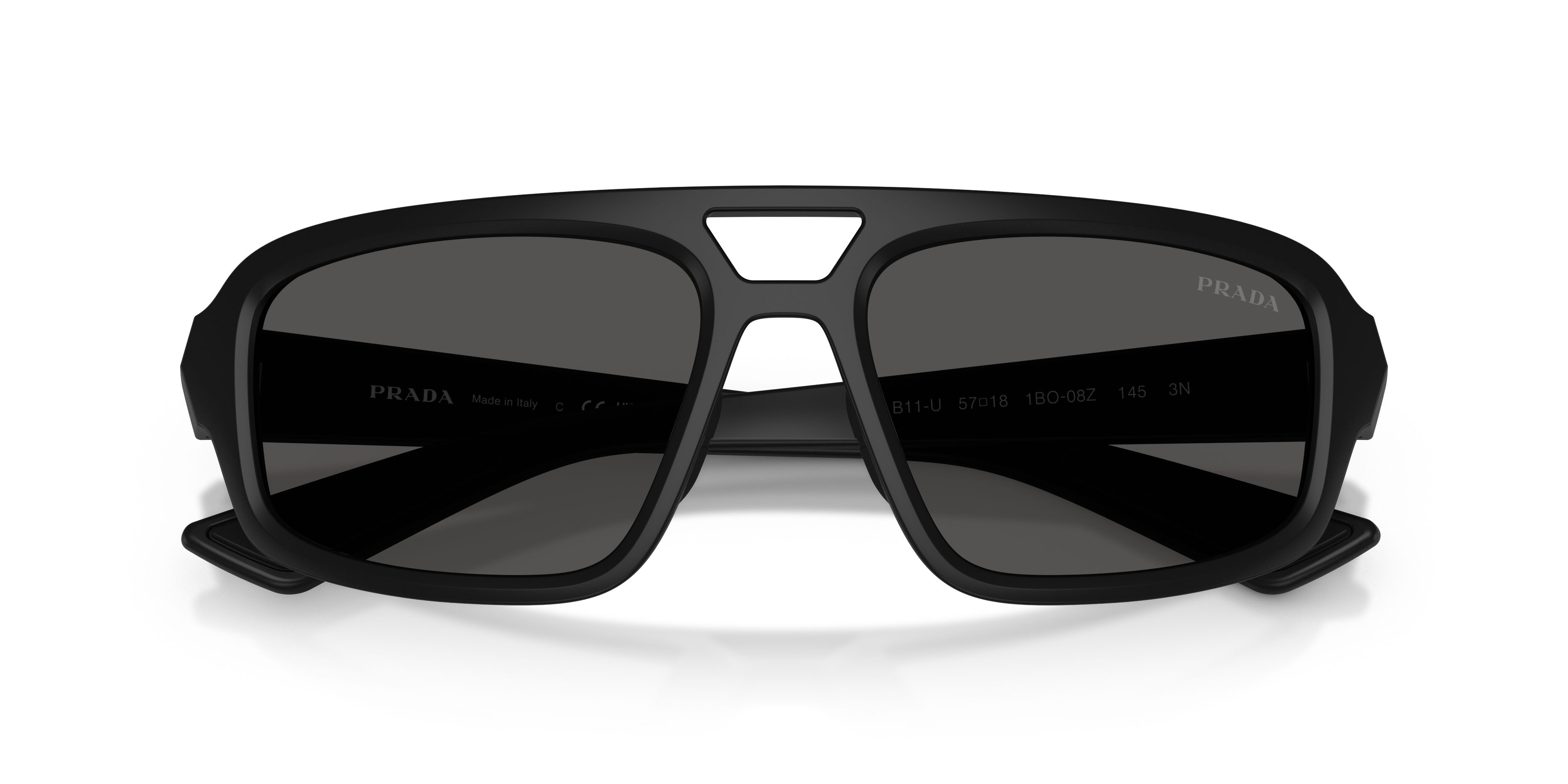 Occhiali da sole Prada Linea Rossa PS B11SU (1BO08Z) colore nero opaco forma irregolare lenti grigio scuro