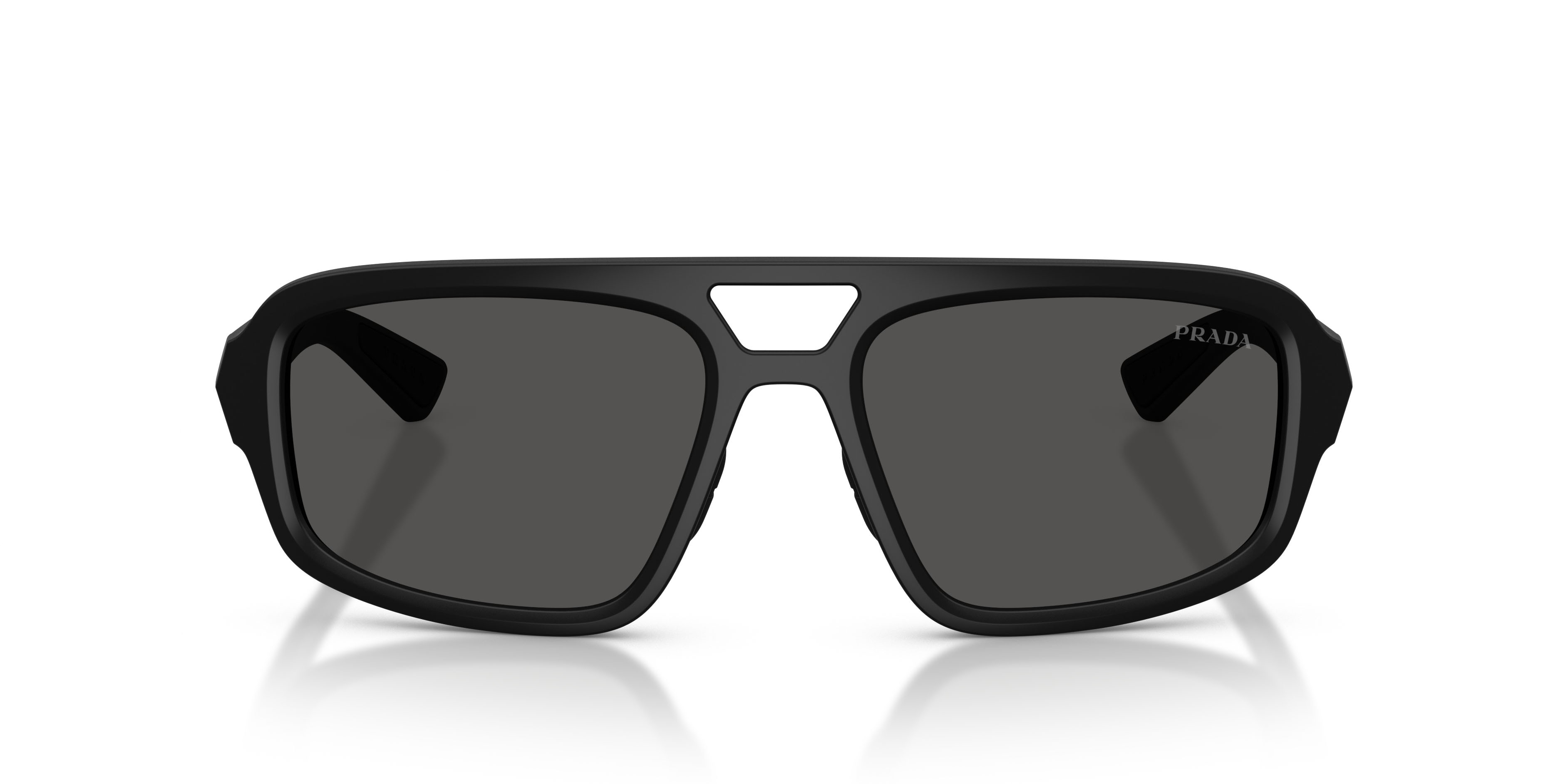 Occhiali da sole Prada Linea Rossa PS B11SU (1BO08Z) colore nero opaco forma irregolare lenti grigio scuro