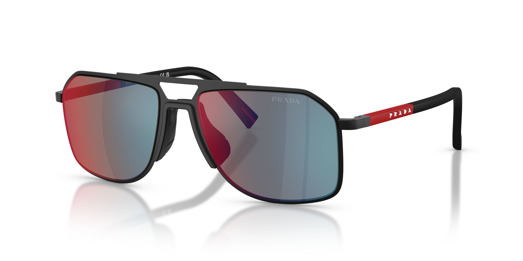Occhiali da sole Prada Linea Rossa PS B51S (1BO08F) colore nero opaco forma aviator lenti grigio scuro specchiato blu/rosso