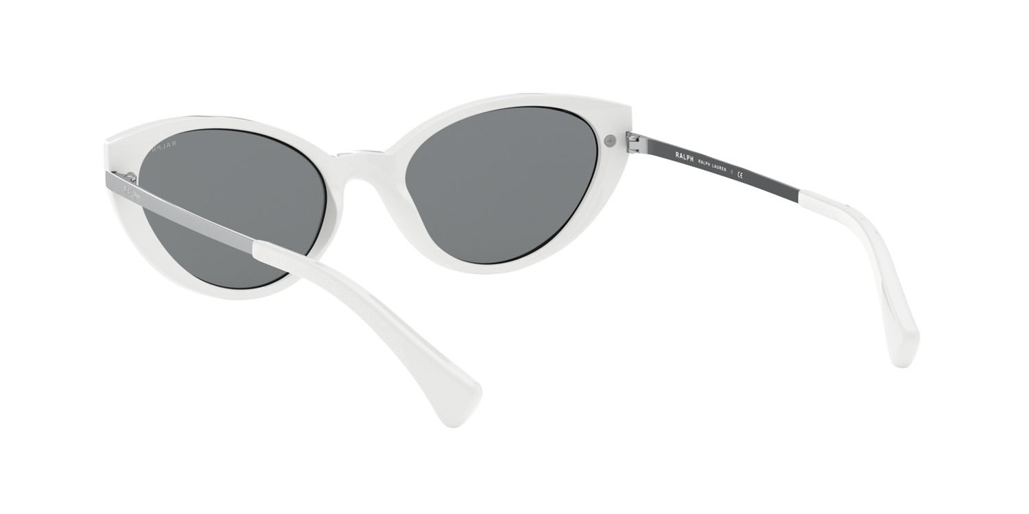 Sunglasses Ralph RA 5266 (522987) color bianco lucido shape cat eye lenses grigio chiaro
