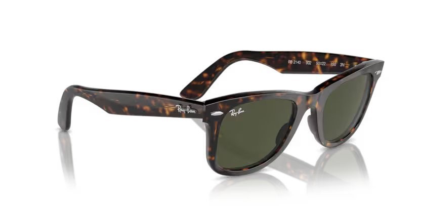 Occhiali da sole Ray-Ban Wayfarer Classic RB 2140 (902) colore tortoise forma quadrato lenti crystal green