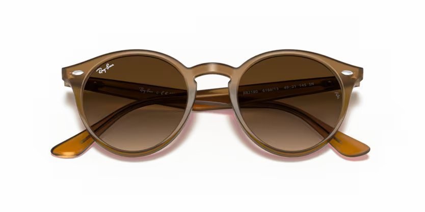 Sonnenbrillen Ray-Ban RB 2180 (616613) farbe turtledove form pantos gläser brown gradient