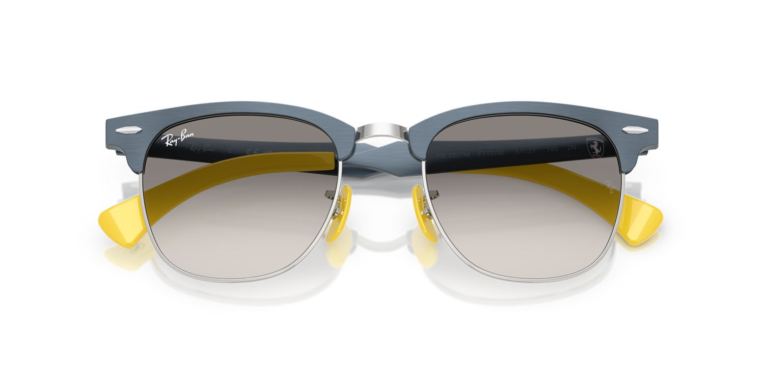 Sunglasses Ray-Ban Scuderia Ferrari RB 3807M (F11232) color blu spazzolato su argento shape square lenses trasparente sfumato grigio